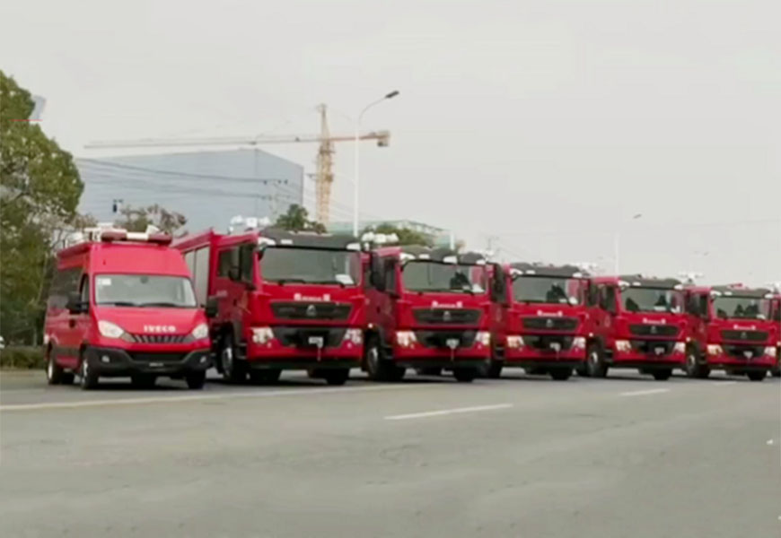 程力集團(tuán)消防車批量發(fā)車