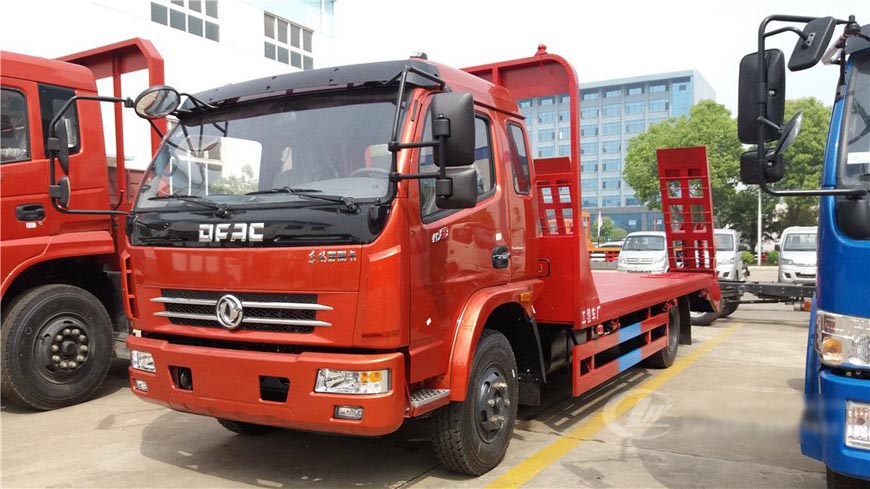 東風(fēng)福瑞卡藍牌平板車運輸車